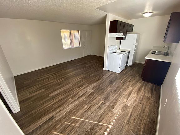 3rd image of 2039 L Ave #26
