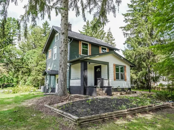 561 Morello St SW, North Canton, OH 44709