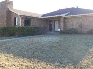226 W Amberway Ln, Garland, TX 75040