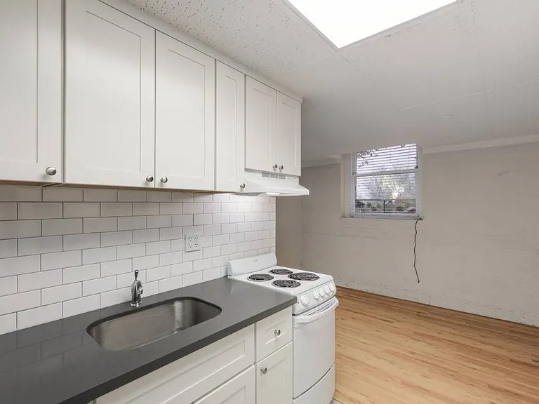 1450 Alice Street (244rc) — Photo 2
