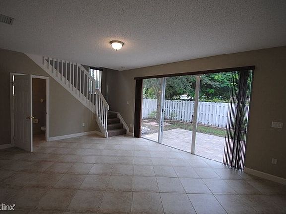 ISmis83y5f2qog1000000000