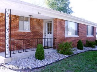 319/321 Wilson Dr, Bloomfield, IN 47424