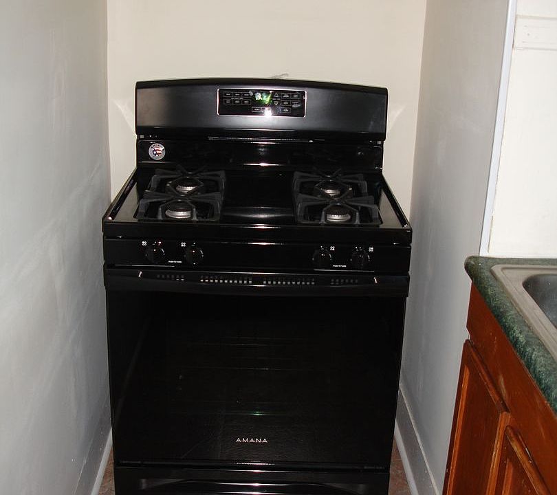 1st image of 401-403 W James St #9