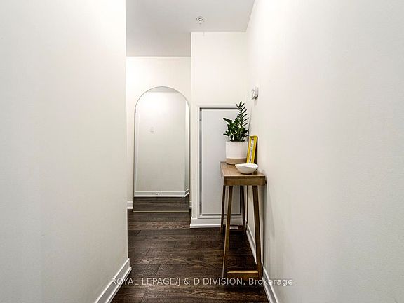 3rd image of 36 Howard Park Ave #503
