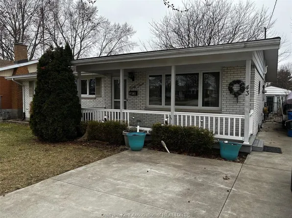 43 Highland Dr, Chatham Kent, ON N8A 2K4