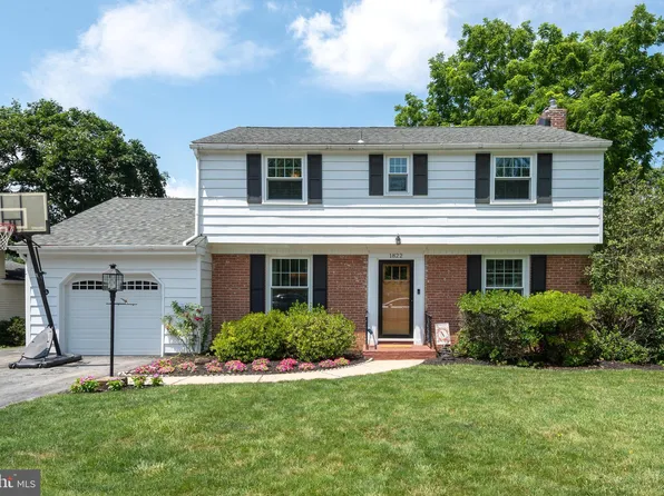 1822 Longview Dr, Lancaster, PA 17601