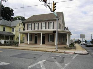 649 Main St, Akron, PA 17501