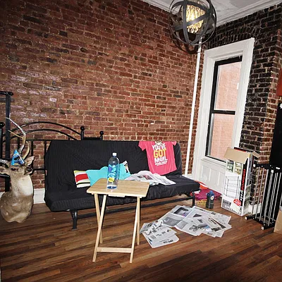 Rented by Nooklyn NYC LLC | media 19