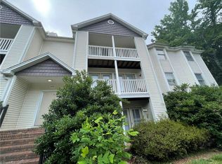2330 W Vandalia Rd UNIT E, Greensboro, NC 27407
