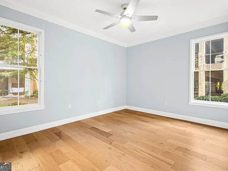 3777 Peachtree Rd #1402 — Photo 11