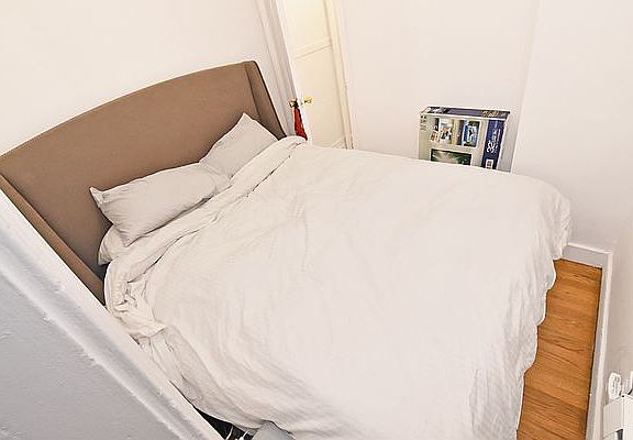 5th image of 526 E 6th St APT 8