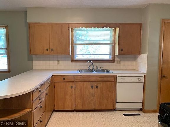 4th image of 1502 W Fountain St