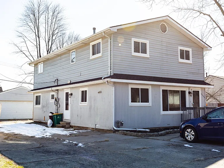 22582 Albion Ave — Photo 33
