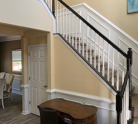 5th image of 520 Merrill Ln
