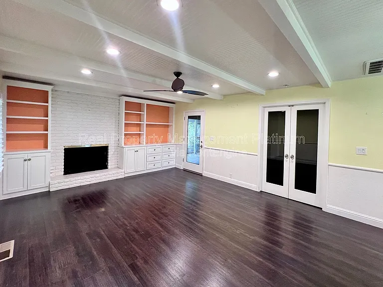 1111 W San Jose Ave — Photo 3
