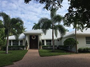 1680 Crayton Rd, Naples, FL 34102