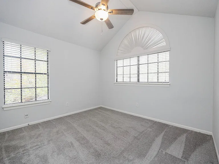 86 W Stony Bridge Cir — Photo 33
