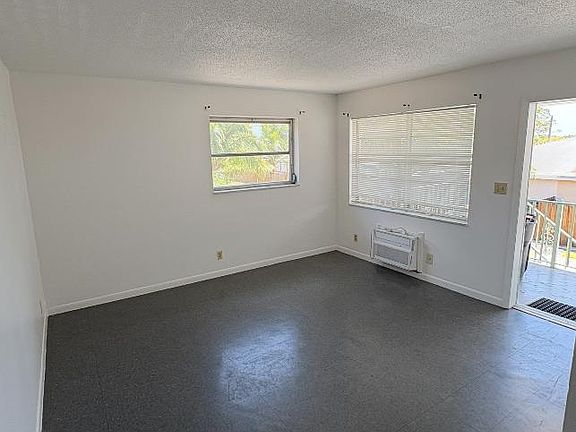 Unit Photo