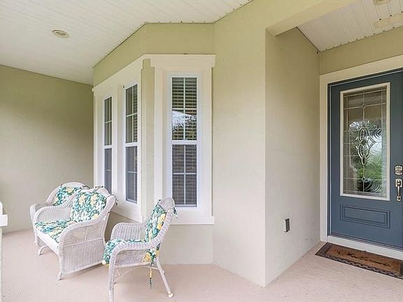 4th image of 214 Crepe Myrtle Dr