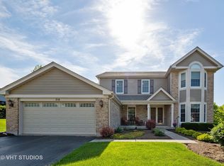 710 Southwick Dr, Algonquin, IL