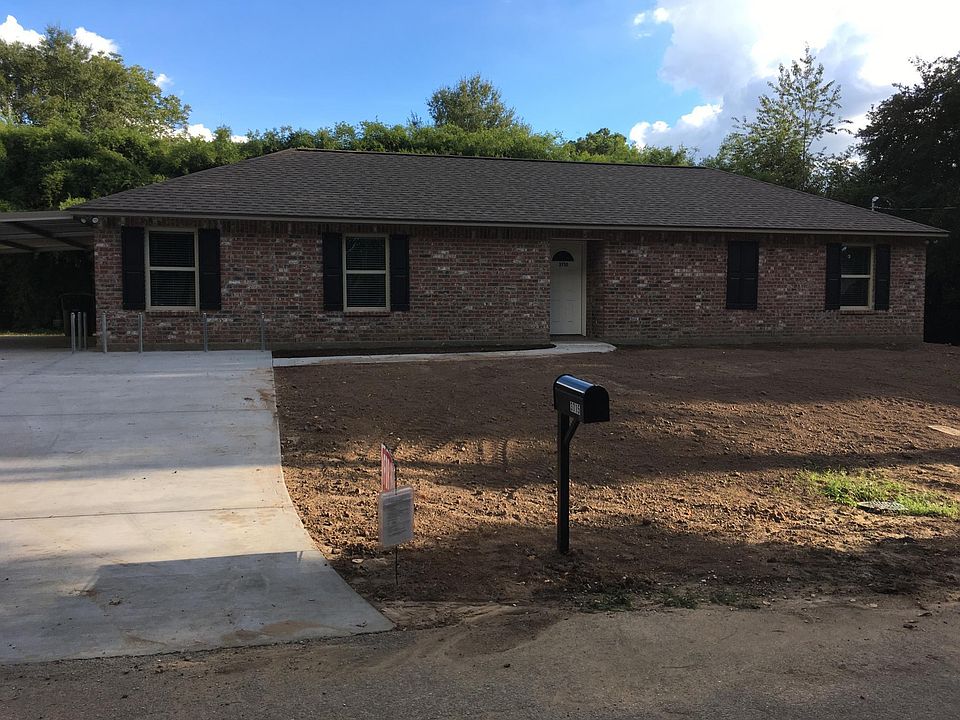 1st image of 3715 Lawrence Ln