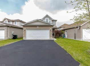 199 Gatehouse Dr, Cambridge, ON N1P1E7