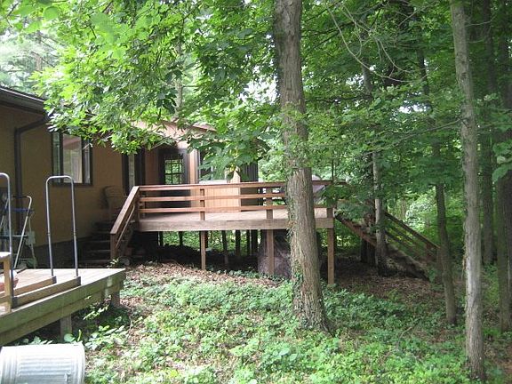 3rd image of 368 S Lori Ln
