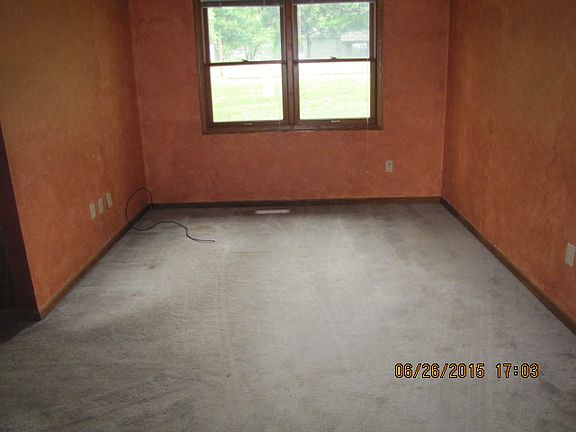 4th image of 10 Buckingham Ct