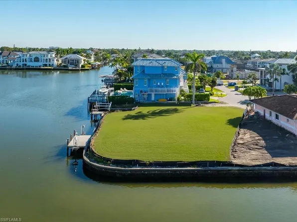 231 Trade Winds AVE, NAPLES, FL 34108