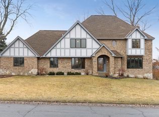 508 77th St W, Eagan, MN 55121