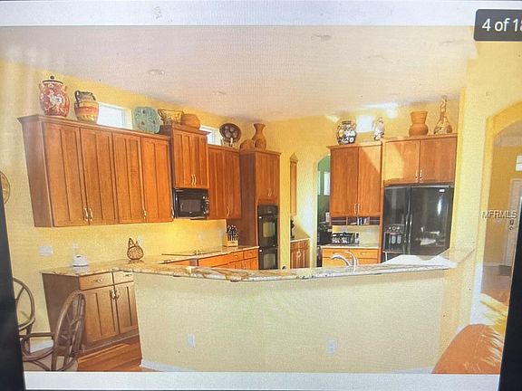 3rd image of 7717 Grasmere Dr