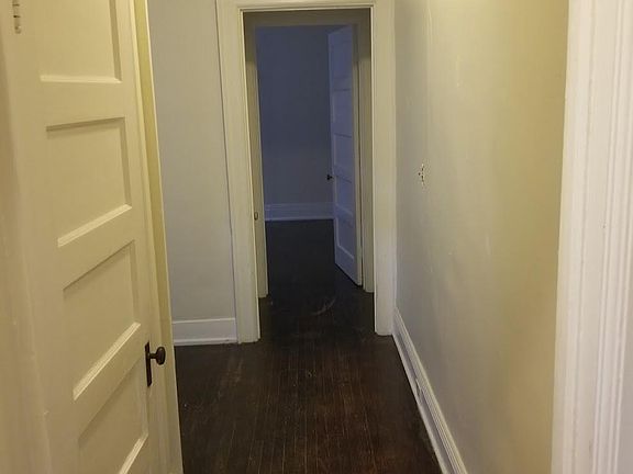 5th image of 309 Richmond Ave
