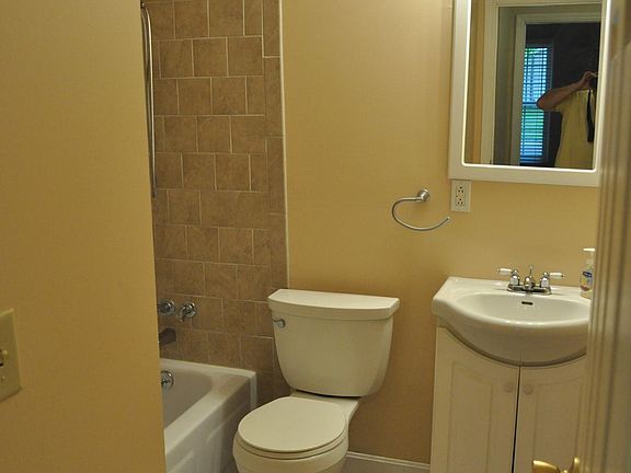 3rd image of 1391 Windward Dr