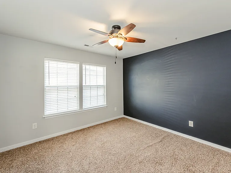 9258 Sedgehill Ct — Photo 32