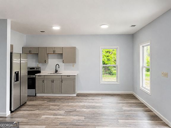 4th image of 23 Wilson St