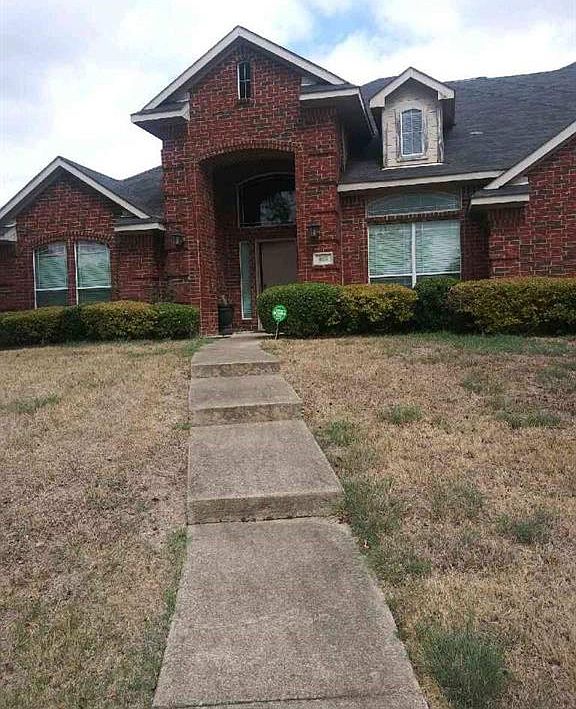 1st image of 905 Hideaway Pl