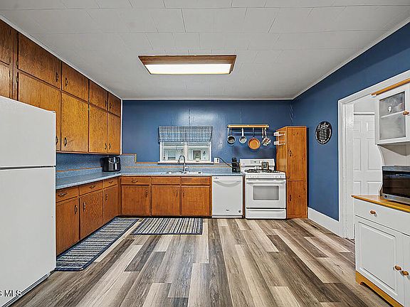 4th image of 533 Hull Ave