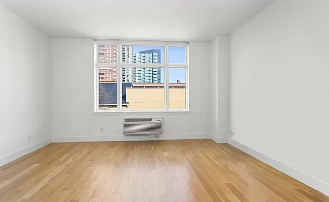 Rented by Nest Seekers International | media 9