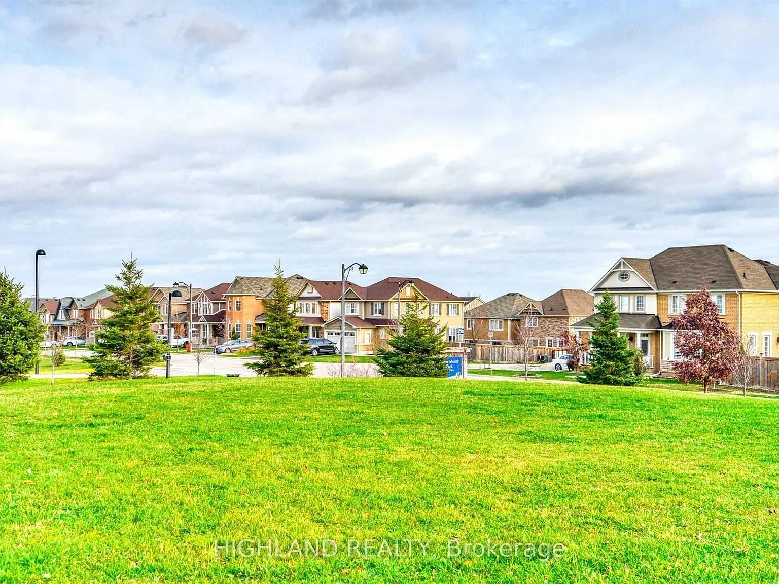 4 bed, $3,590 — Photo 2
