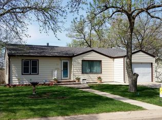 25 Sunset Dr, Phillipsburg, KS 67661