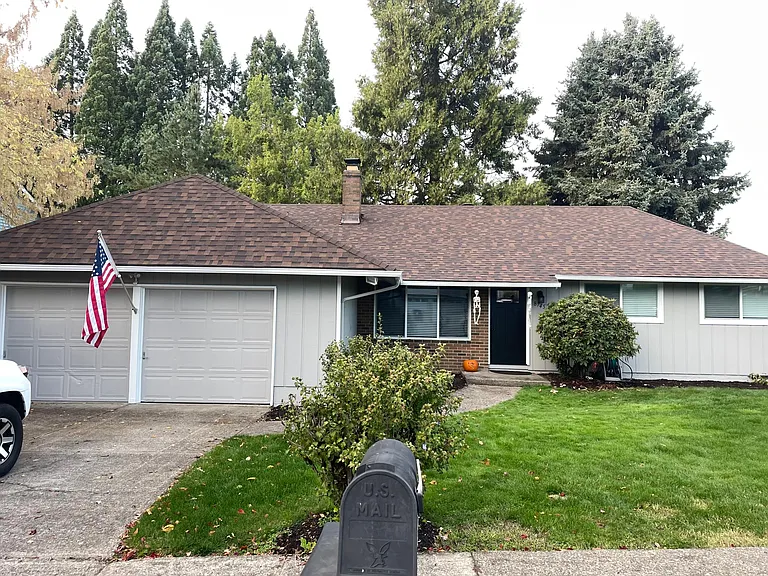 8745 SW Comanche Way — Photo 1