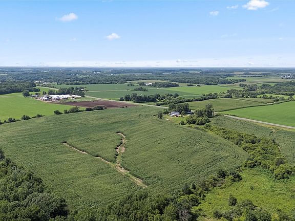 4th image of 37 Acres County Rd E