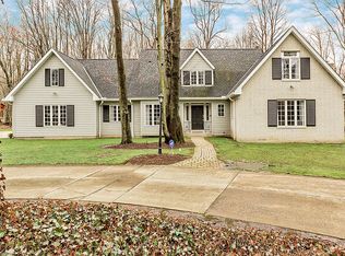 1854 Chartley Rd, Gates Mills, OH 44040