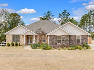 5882 Saratoga Dr, Crestview, FL 32536