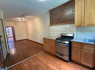310 14th St #2L2, Brooklyn, NY 11215