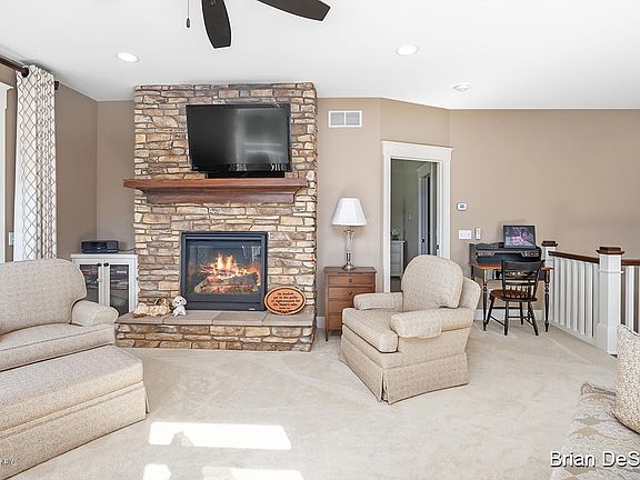 4th image of 8085 Amber Crest Dr SW #19