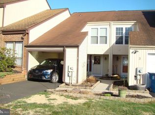 5 Barrel Stave Cir, Horsham, PA 19044