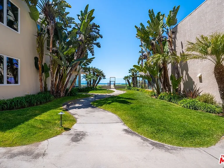 7301 Vista Del Mar Ave #106 — Photo 5