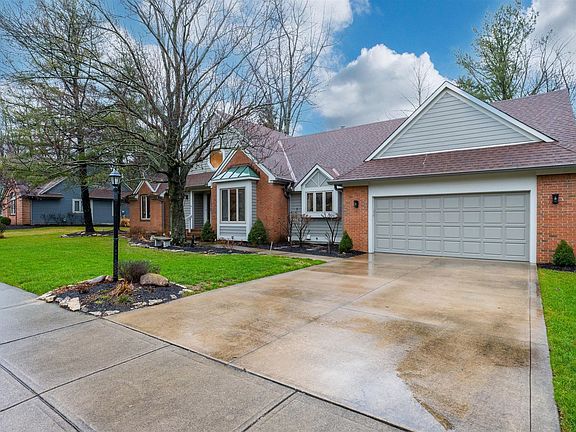 2nd image of 6686 Kensington Way
