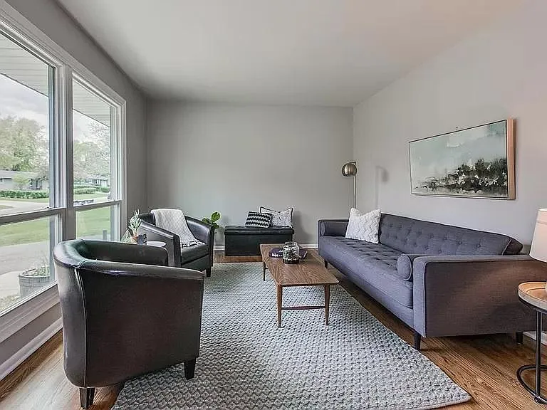 181 Dawn Ave — Photo 8